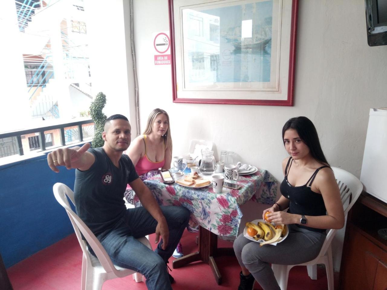 Calle 5 - Lima Airport Callao Екстер'єр фото